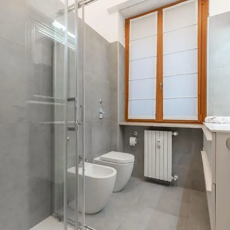Apartment The Rent - Spacious Three-bedroom In Moscova