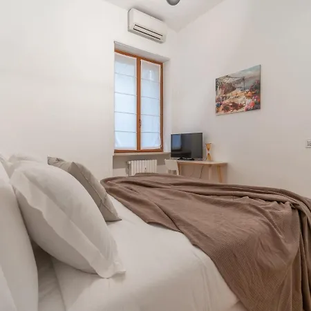 Apartment The Rent - Spacious Three-bedroom In Moscova *